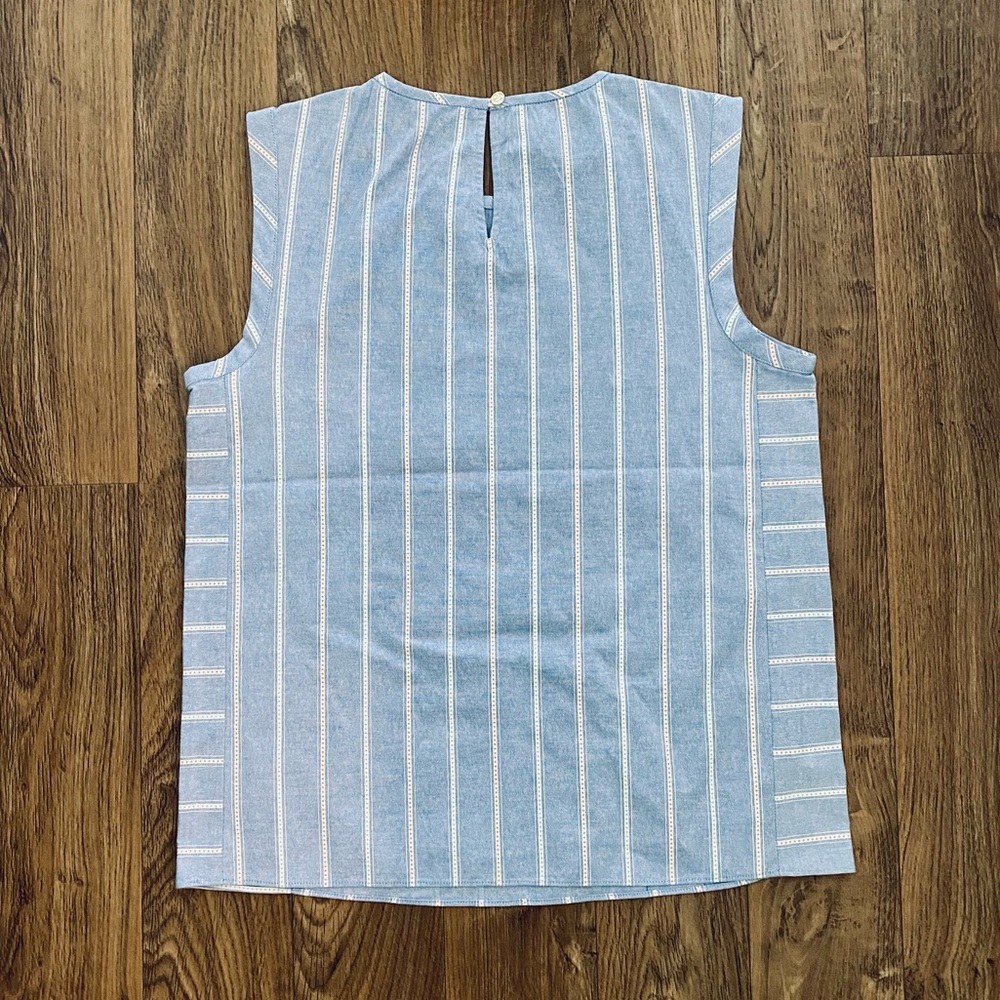 NWT Draper James Chambray Top Small - Picture 3 of 3